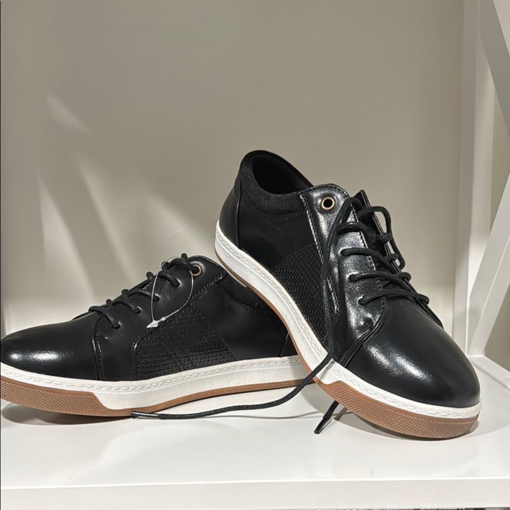 Black and Brown Leather Sneakers with Classic Design